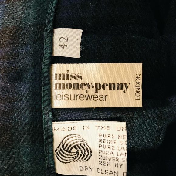 Scottish Skirt (kilt), green/blue, size ‘Small’ 100% Wool, made in England. - Picture 5 of 5